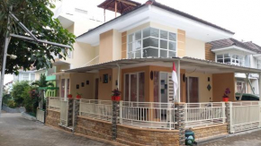 Villa Two One exotic private pool di Batu